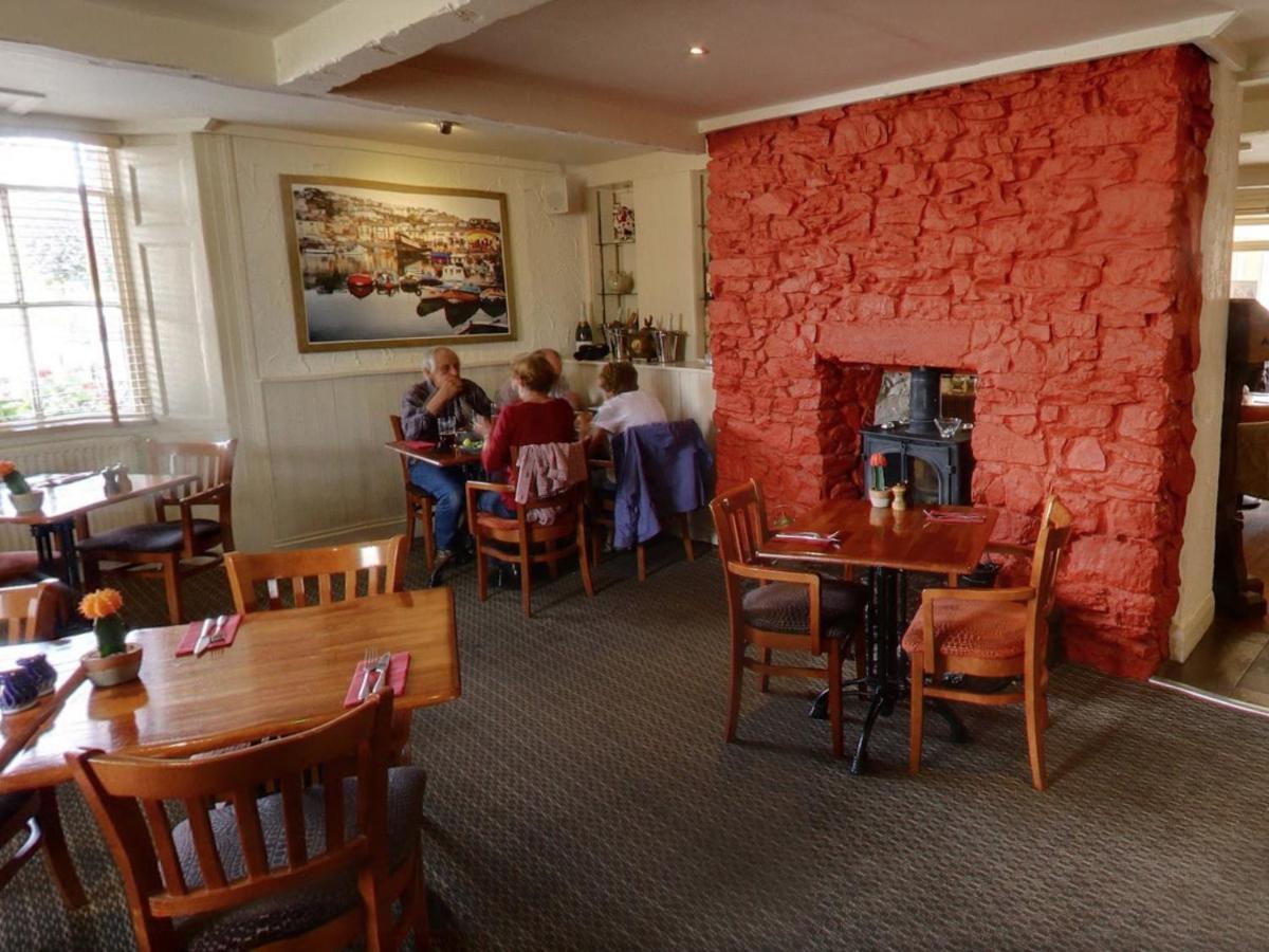 The Railway Inn Galmpton Eksteriør bilde
