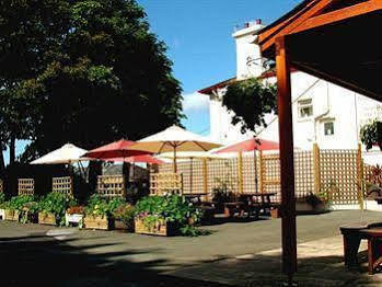 The Railway Inn Galmpton Eksteriør bilde